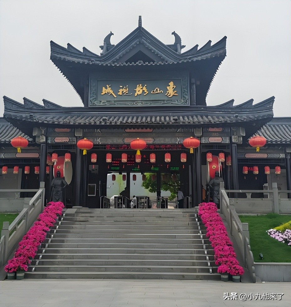 宁波十大景点推荐_宁波文化广场灯光节_宁波五大经典美食