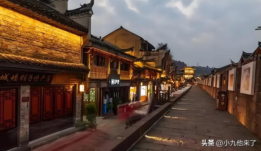 宁波五大经典美食_宁波十大景点推荐_宁波文化广场灯光节