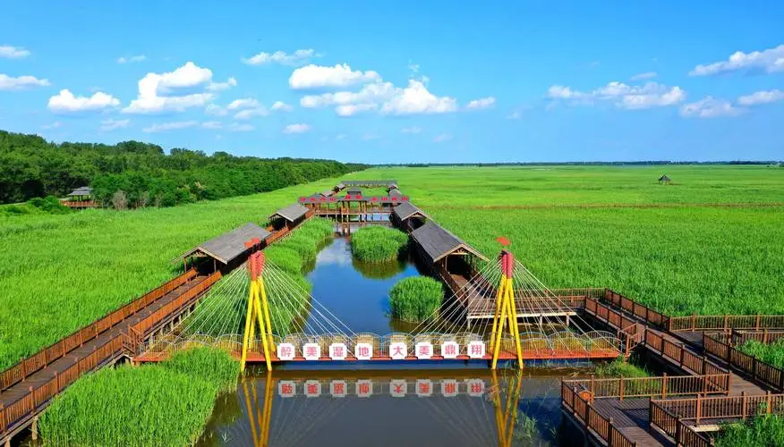 盘锦红海滩国家风景廊道_盘锦市红海滩景区电话_盘锦黑风关古镇古韵体验