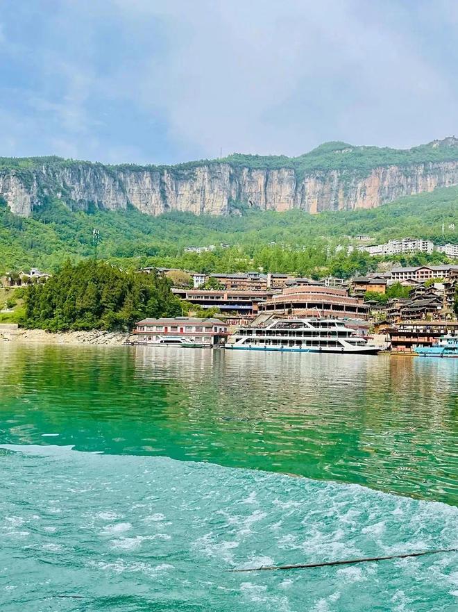 重庆4日游行程_重庆洪崖洞在哪个区_重庆旅游攻略