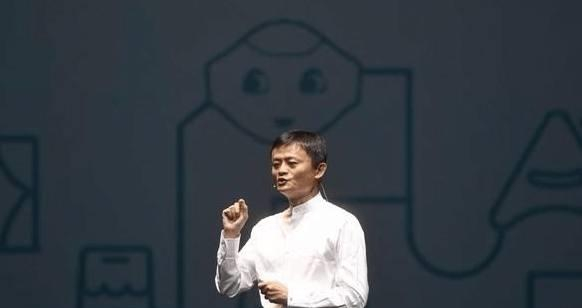 马云在演讲中遭香港富豪炫富挑衅,马云的回应让人直赞情商真高！
