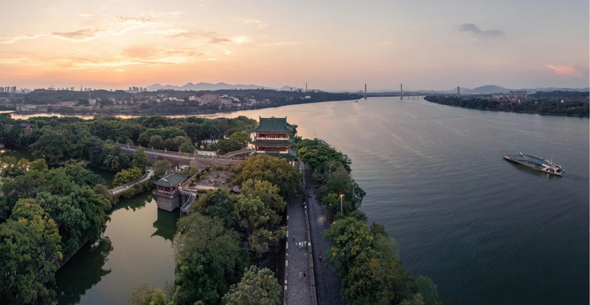 赣州招商银行地址_赣州的未来发展方向_赣州是江西第二大城市吗