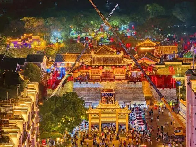 赣州旅游攻略_赣州招商银行地址_南武当山通天岩