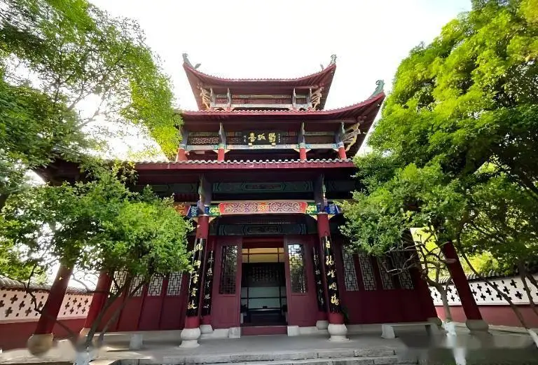 赣州旅游接地气景点攻略_赣州地方特色美食介绍_赣州招商银行地址