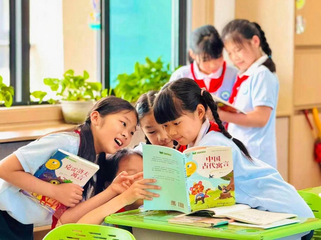全民阅读促进条例 全民阅读活动周 书香润德校园建设_初中班级读书活动计划
