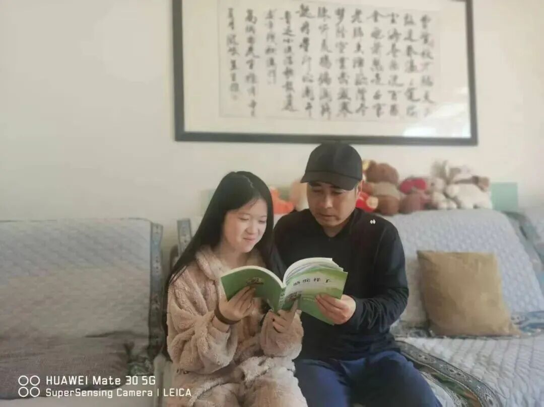 整本书阅读活动_初中班级读书活动计划_亲子共读手抄报