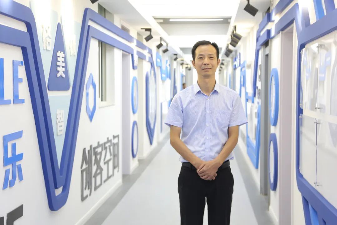 松江区教育局_松江区特级校长名单_上海市松江区特级校长评选结果