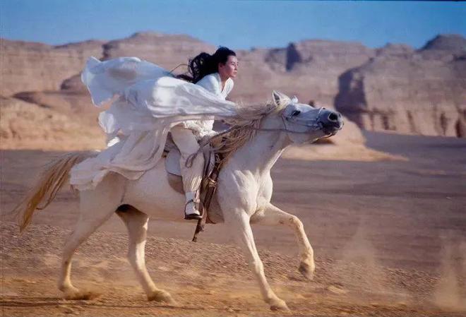 电影对生活的影响_寻找共鸣和触动的电影_类似香奈儿的电影