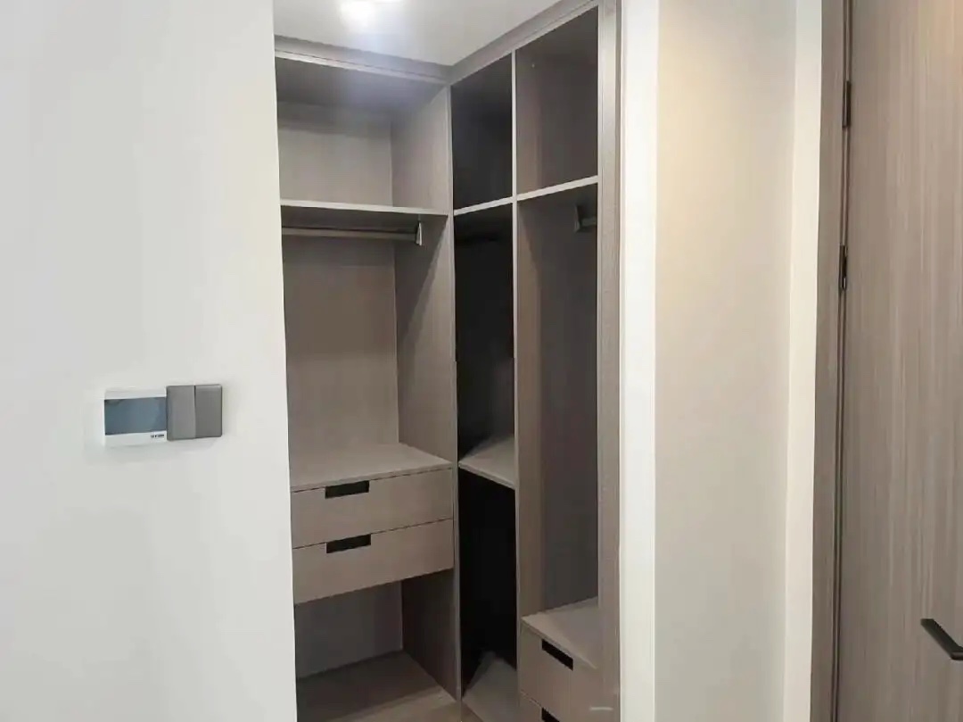 定制衣柜颗粒板甲醛释放_实木颗粒板生态板_颗粒板环保等级选择