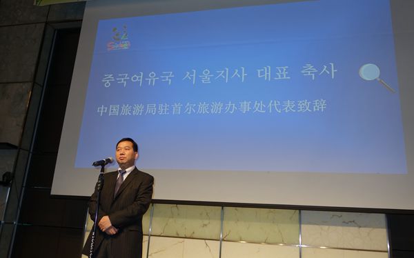 四川旅游线路查询_中国版两天一夜韩国首映_四川旅游线路推介会