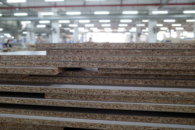 颗粒板是什么_实木颗粒板生态板_实木颗粒板与实木的区别