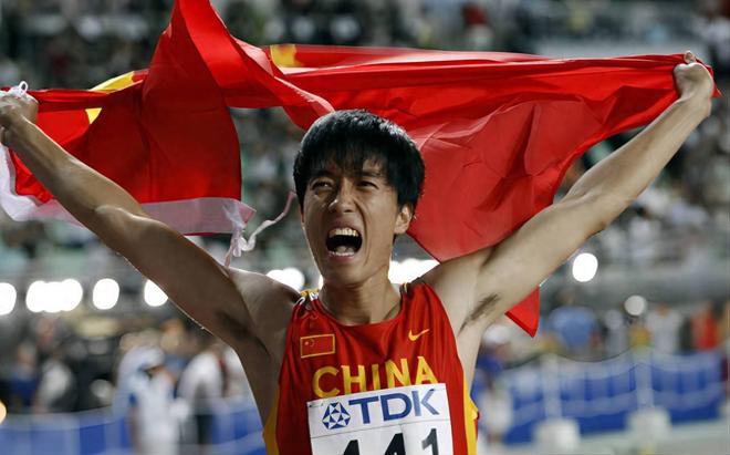 刘翔跨栏世界纪录成就_刘翔110米栏奥运会退赛真相_刘翔退赛孙海平痛哭