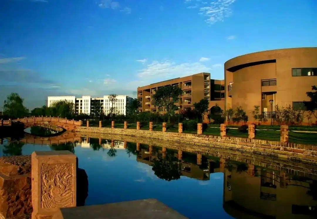 二本院校进国家电网_沈阳工程学院电力专业分数线_在辽宁招生的二本院校