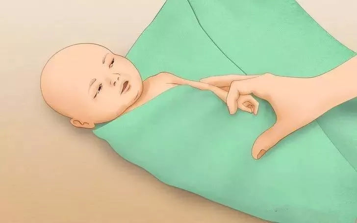 襁褓包法教程_夏天新生婴儿抱被要准备几个_新生儿襁褓包法