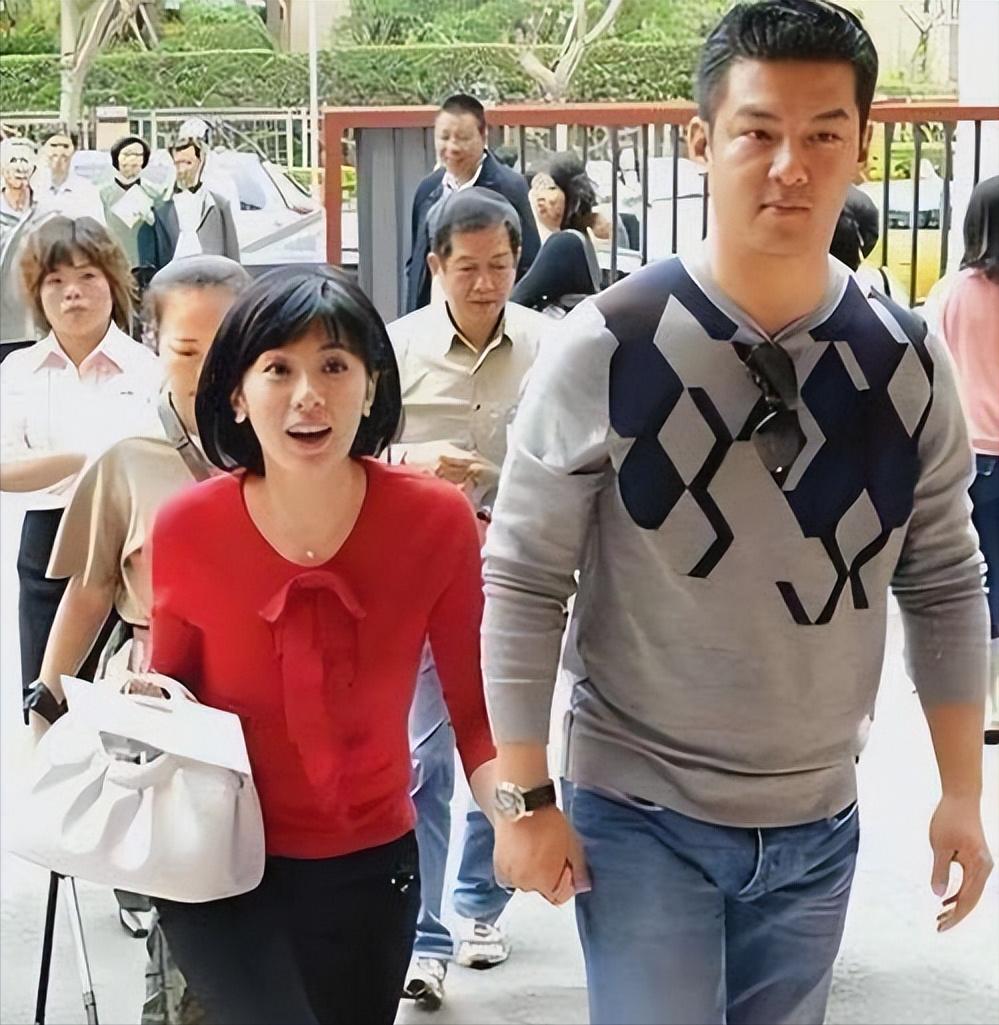 贾静雯二胎女儿_贾静雯 夺女大战 离婚协议