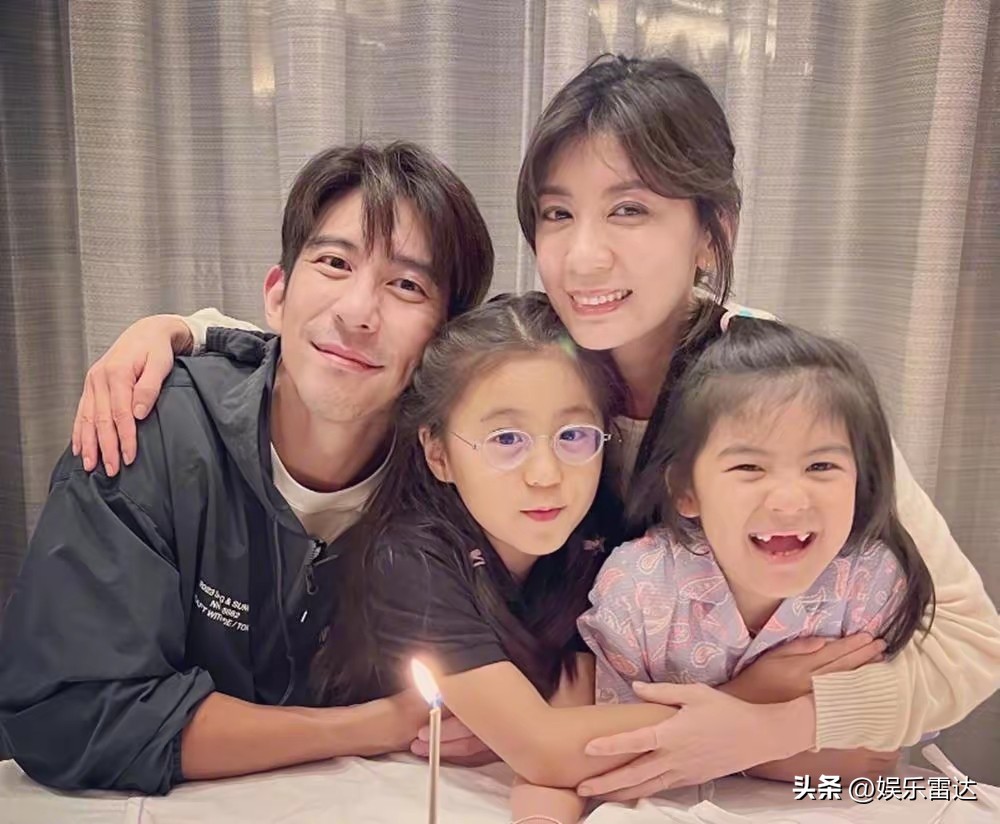 贾静雯三女儿波妞9岁生日愿望 真正星二代 贾静雯大女儿梧桐妹外貌变化_贾静雯二胎女儿