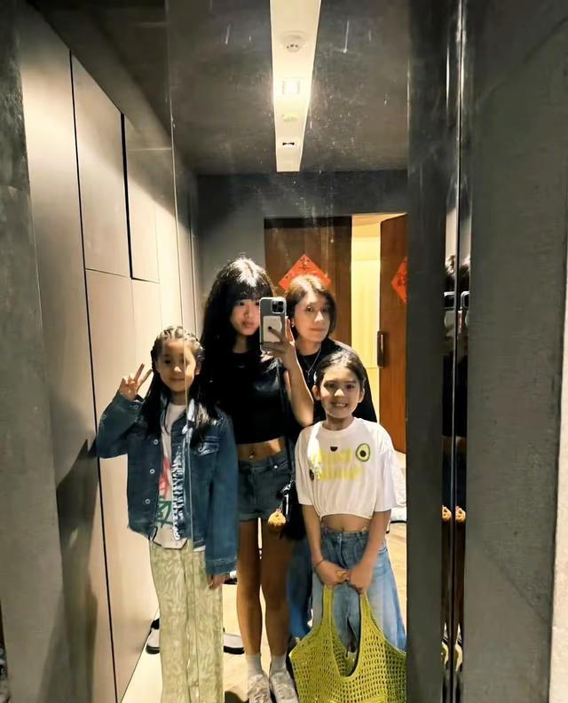 贾静雯育儿方式_波妞9岁生日派对_贾静雯二胎女儿