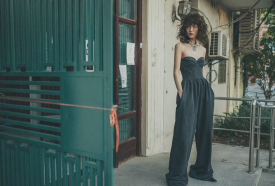 连身裤连体裤_Jumpsuit fashion evolution_连体裤历史发展