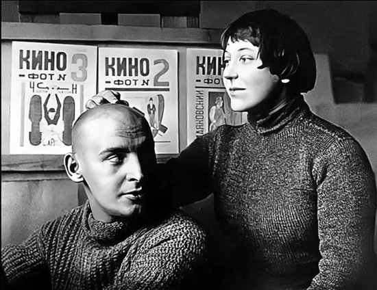 Jumpsuit fashion evolution_连身裤连体裤_连体裤历史发展