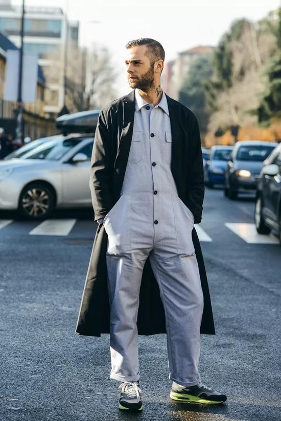 连身裤连体裤_连体裤内搭选择_连体裤搭配帆布鞋