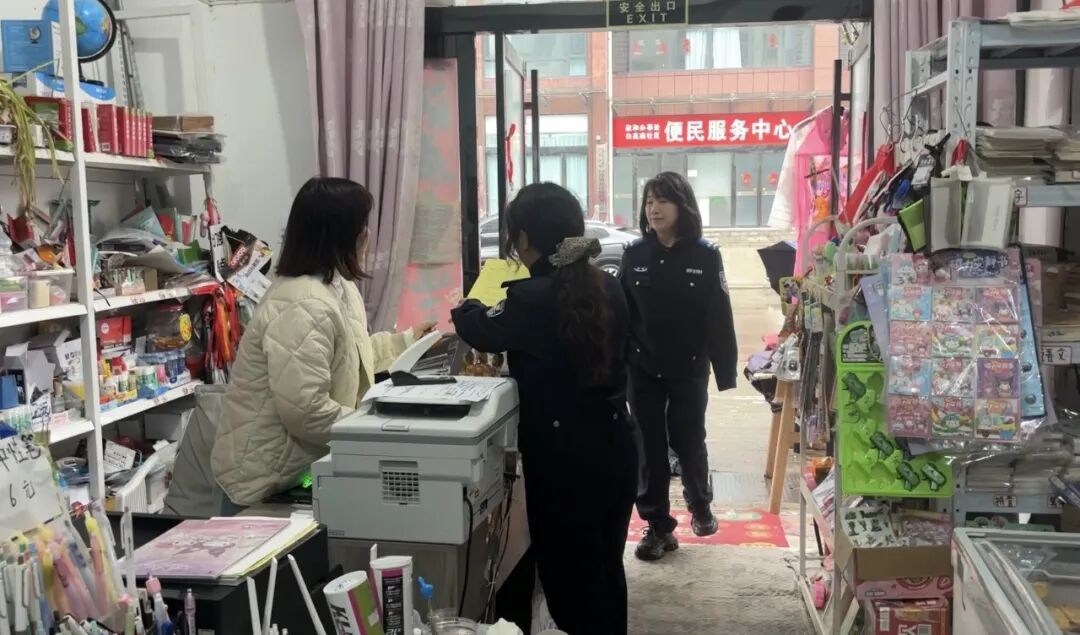 农村交通安全宣传_老年人交通安全意识提升_交通安全新闻标题