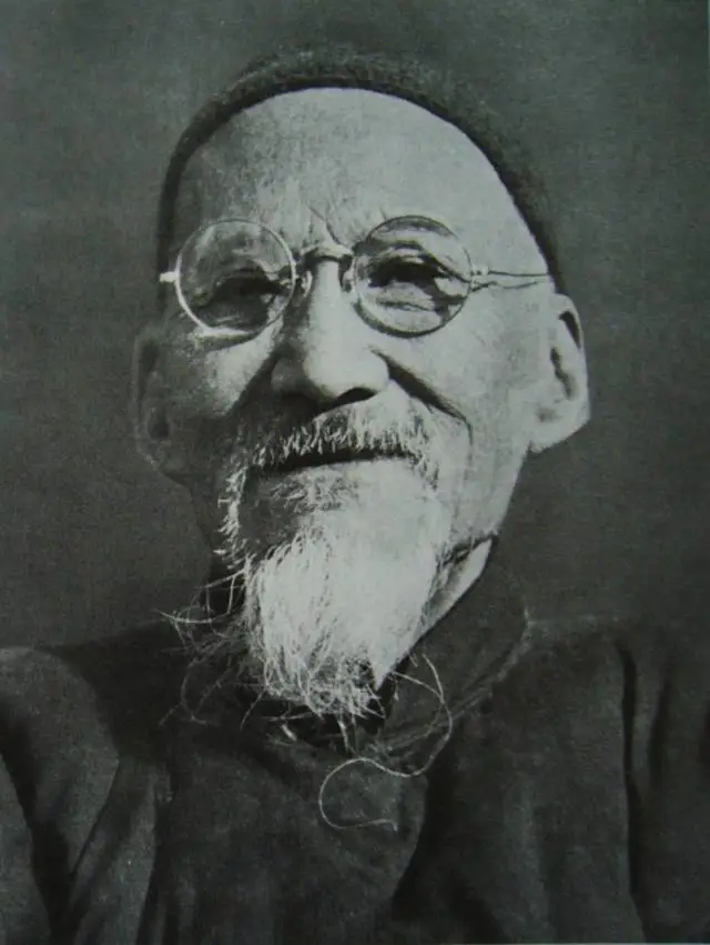 张大千书法 伪作_齐白石作品造假_张大千伪作鉴定