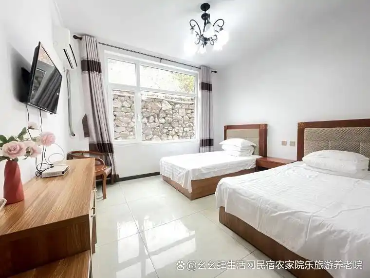 承德兴隆青松岭花市宋家大院特色房型_承德农家院哪家好_承德兴隆青松岭花市麻地村农家院