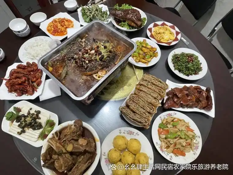 承德兴隆青松岭花市麻地村农家院_承德兴隆青松岭花市宋家大院特色房型_承德农家院哪家好