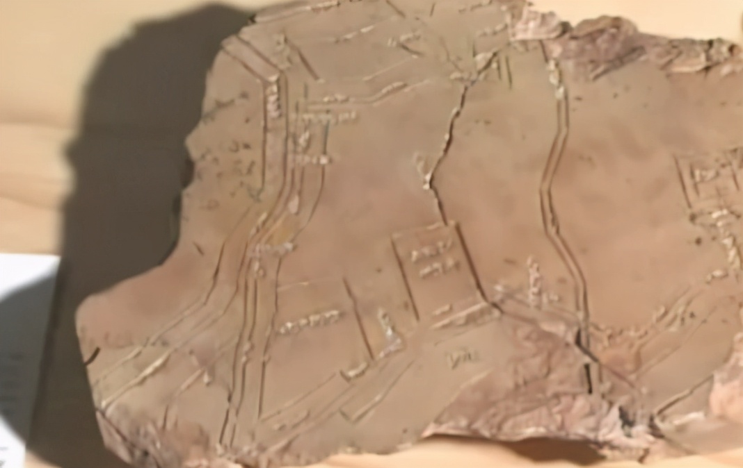 苏美尔泥版与陶器对比_泥版书保存千年原因_两河流域城最早文化