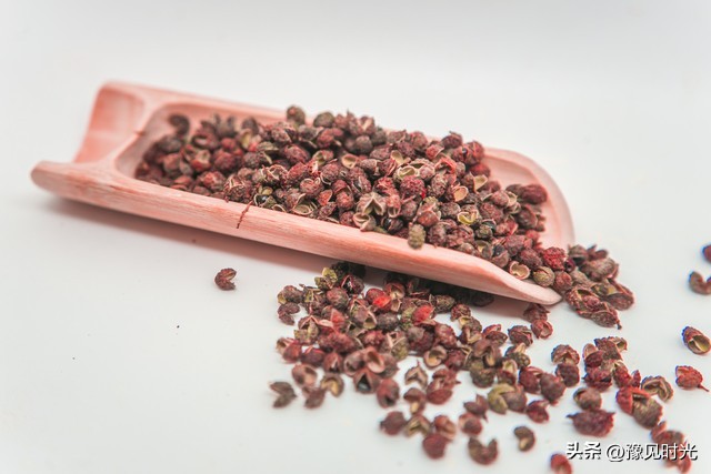 花椒水洗头_厨房里的护发神器_有什么办法能让头发长快点