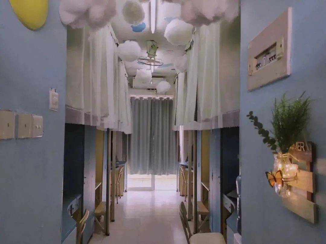 福建医科大学新生宿舍_福建本科院校宿舍条件_厦门大学宿舍环境