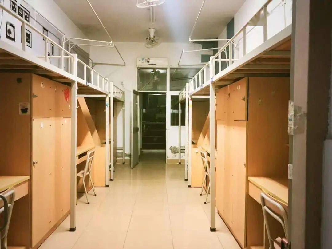 厦门大学宿舍环境_福建本科院校宿舍条件_福建医科大学新生宿舍