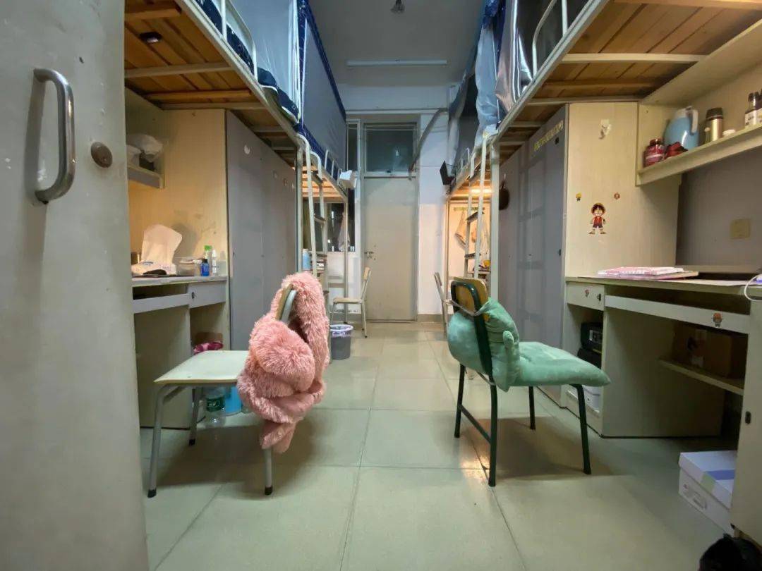 福建医科大学新生宿舍_厦门大学宿舍环境_福建本科院校宿舍条件