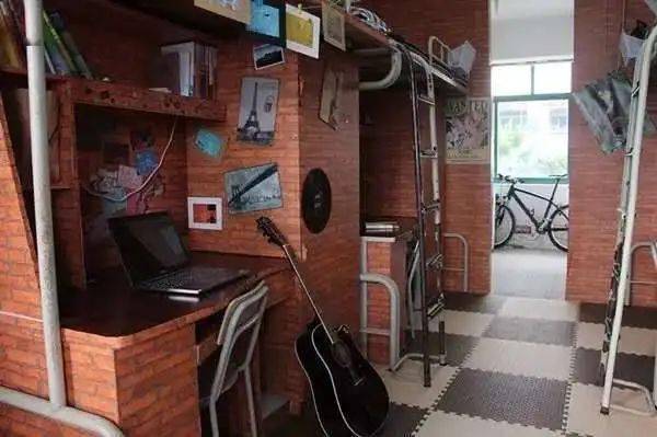 福建本科院校宿舍条件_福建医科大学新生宿舍_厦门大学宿舍环境