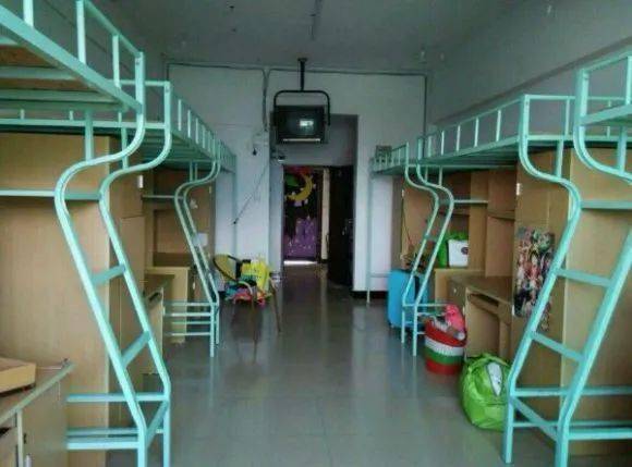 福建医科大学新生宿舍_福建本科院校宿舍条件_厦门大学宿舍环境