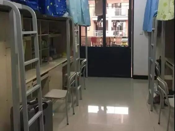 福建专升本院校住宿费_福建医科大学新生宿舍_福建专升本院校宿舍条件