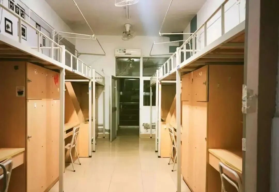福建专升本院校宿舍条件_福建专升本院校住宿费_福建医科大学新生宿舍