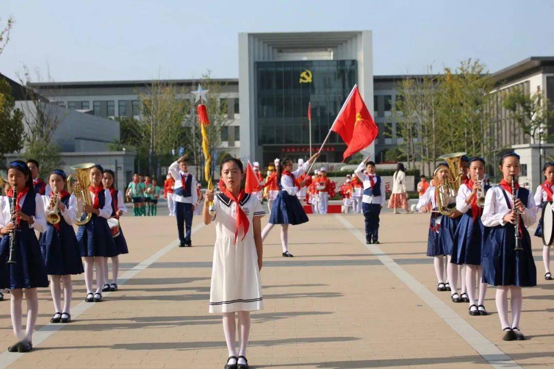 少先队鼓号队_桐乡少先队鼓号队风采展示大赛_学习二十大 争做好队员 桐乡