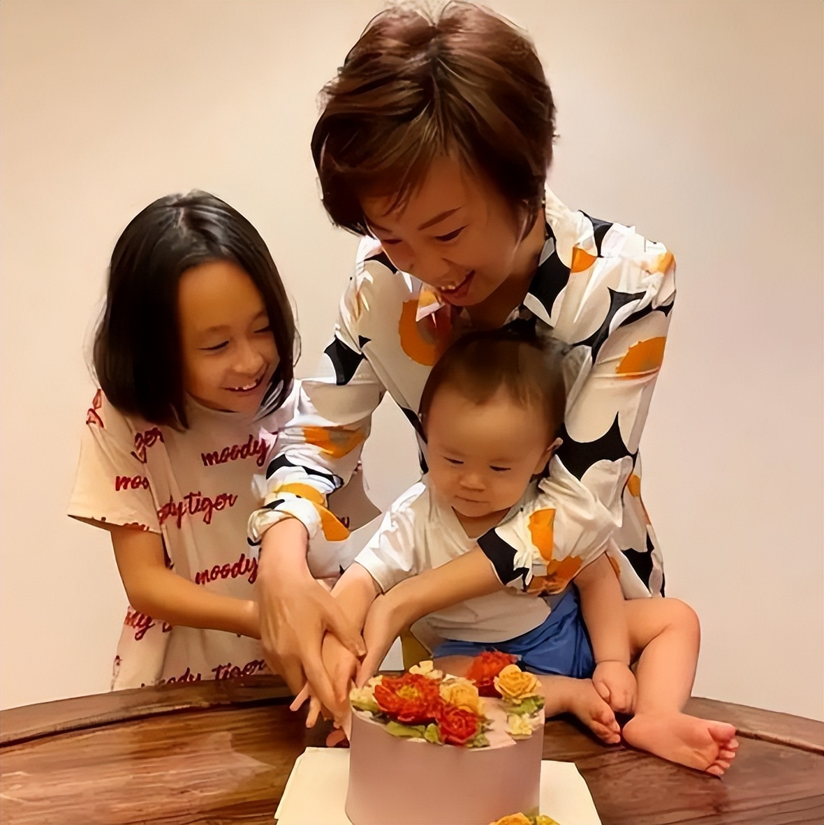 张怡宁老公徐威前妻_张怡宁 徐威 婚姻故事_张怡宁 乒乓球运动员 嫁给徐威