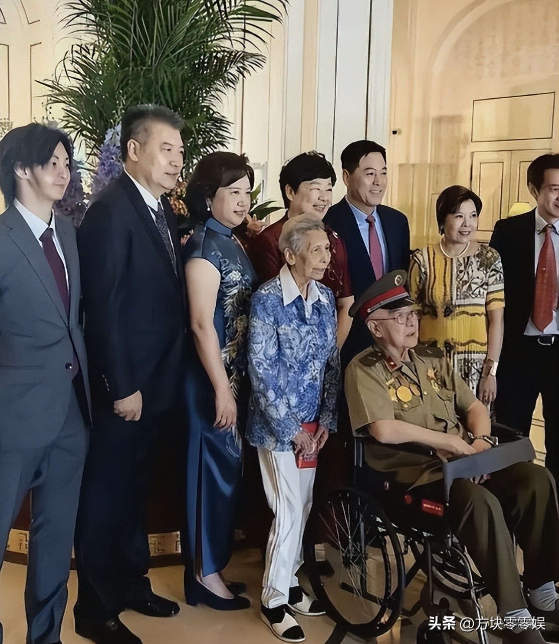 张怡宁老公徐威身体状况揭秘_国乒教父李隼嫁女 张怡宁携全家出席 婚礼感人瞬间_张怡宁老公徐威前妻