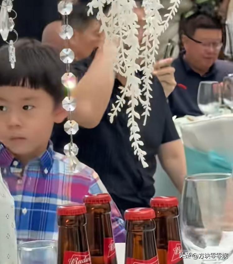 张怡宁老公徐威前妻_张怡宁老公徐威身体状况揭秘_国乒教父李隼嫁女 张怡宁携全家出席 婚礼感人瞬间