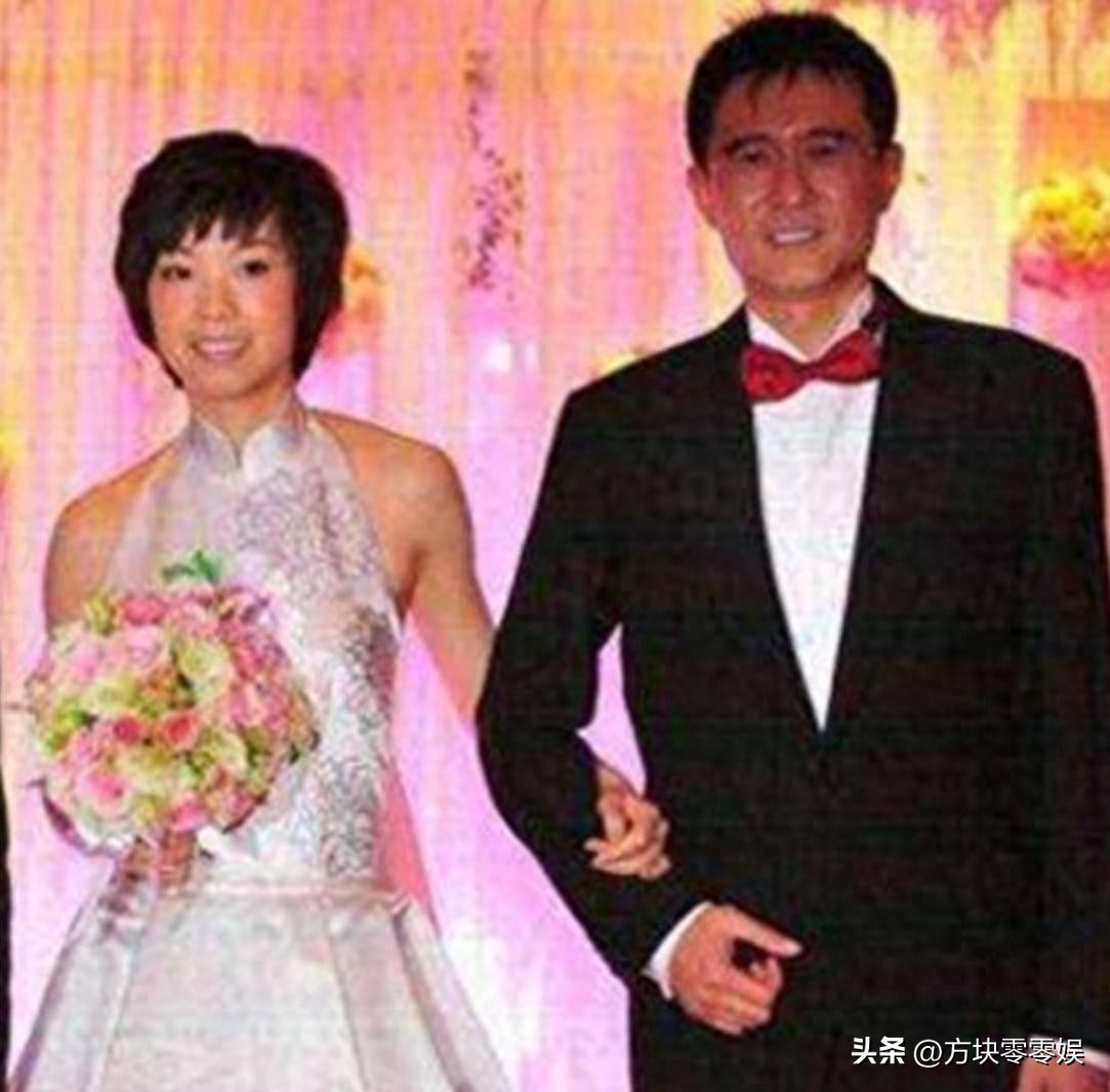 张怡宁老公徐威身体状况揭秘_张怡宁老公徐威前妻_国乒教父李隼嫁女 张怡宁携全家出席 婚礼感人瞬间