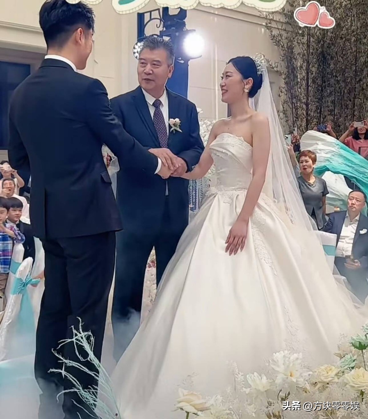 张怡宁老公徐威身体状况揭秘_张怡宁老公徐威前妻_国乒教父李隼嫁女 张怡宁携全家出席 婚礼感人瞬间