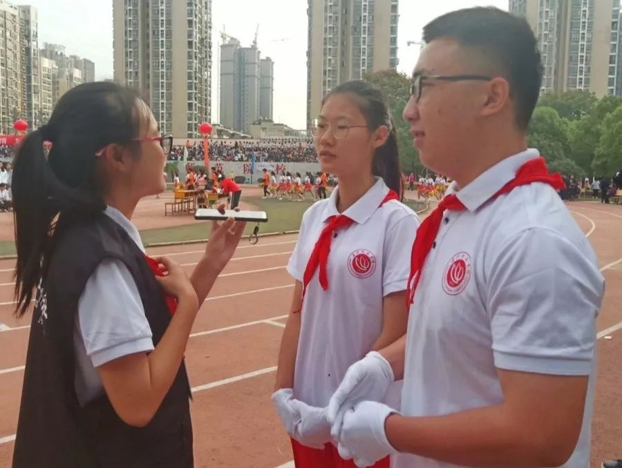 校园田径运动会_校运会开幕式精彩瞬间_校运会致辞