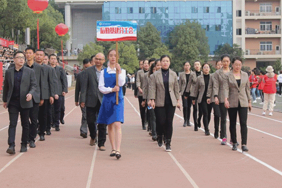 校运会开幕式精彩瞬间_校运会致辞_校园田径运动会