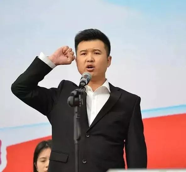 校园田径运动会_校运会开幕式精彩瞬间_校运会致辞