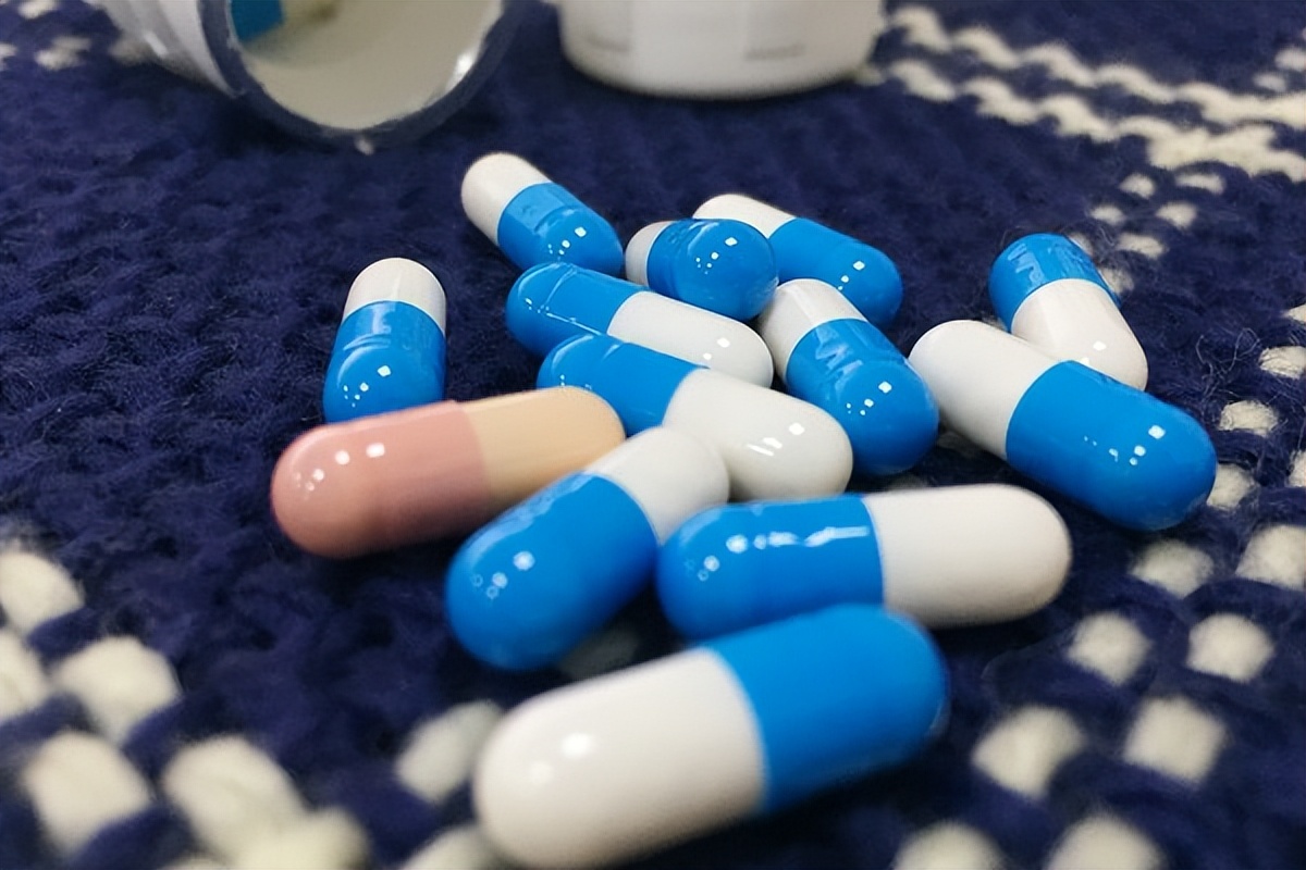 大便后擦纸有血_痔疮便血症状_白度大便来血是什么原因