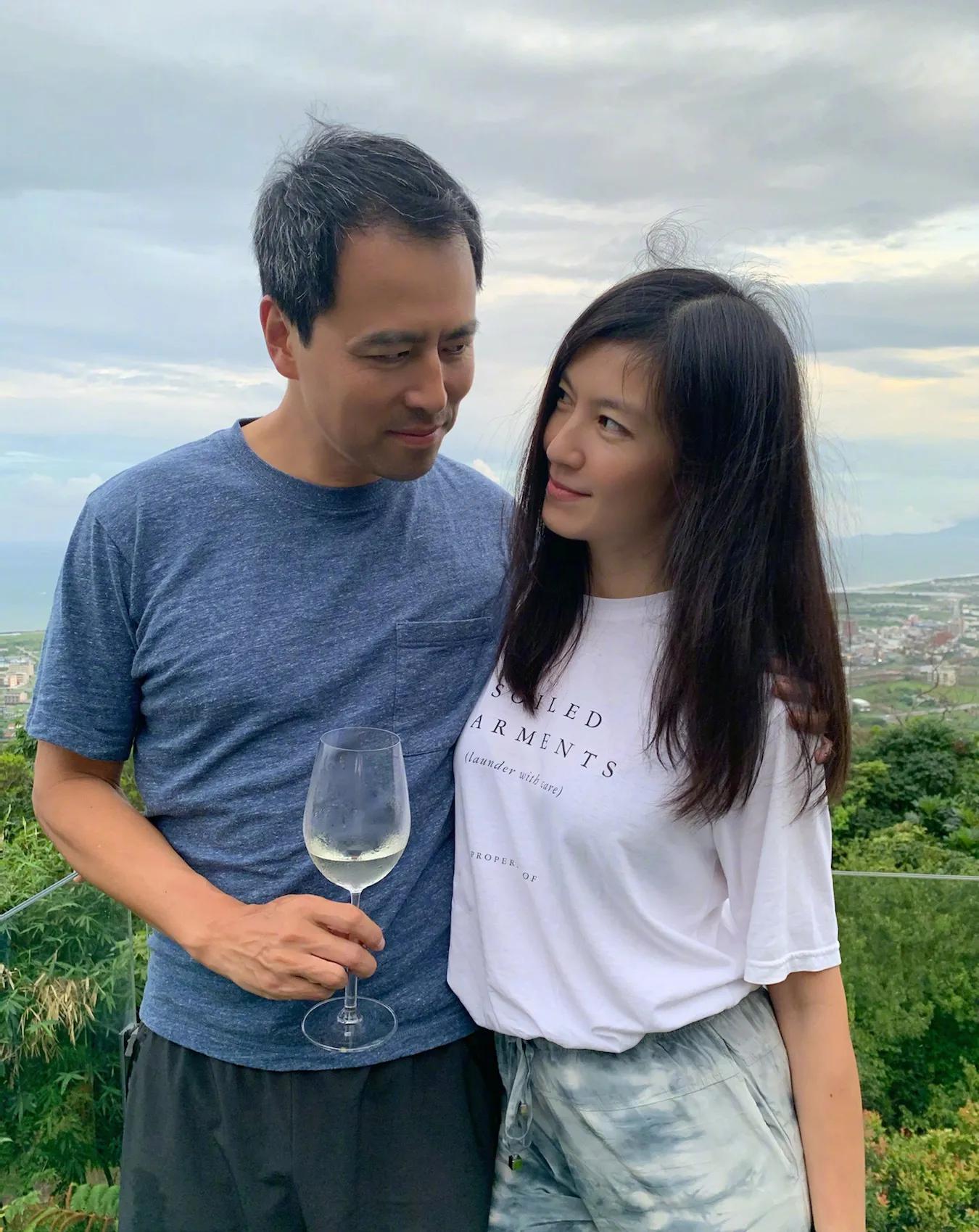 林熙蕾事业爱情孩子转变_林熙蕾年龄变化_林熙蕾全身照片