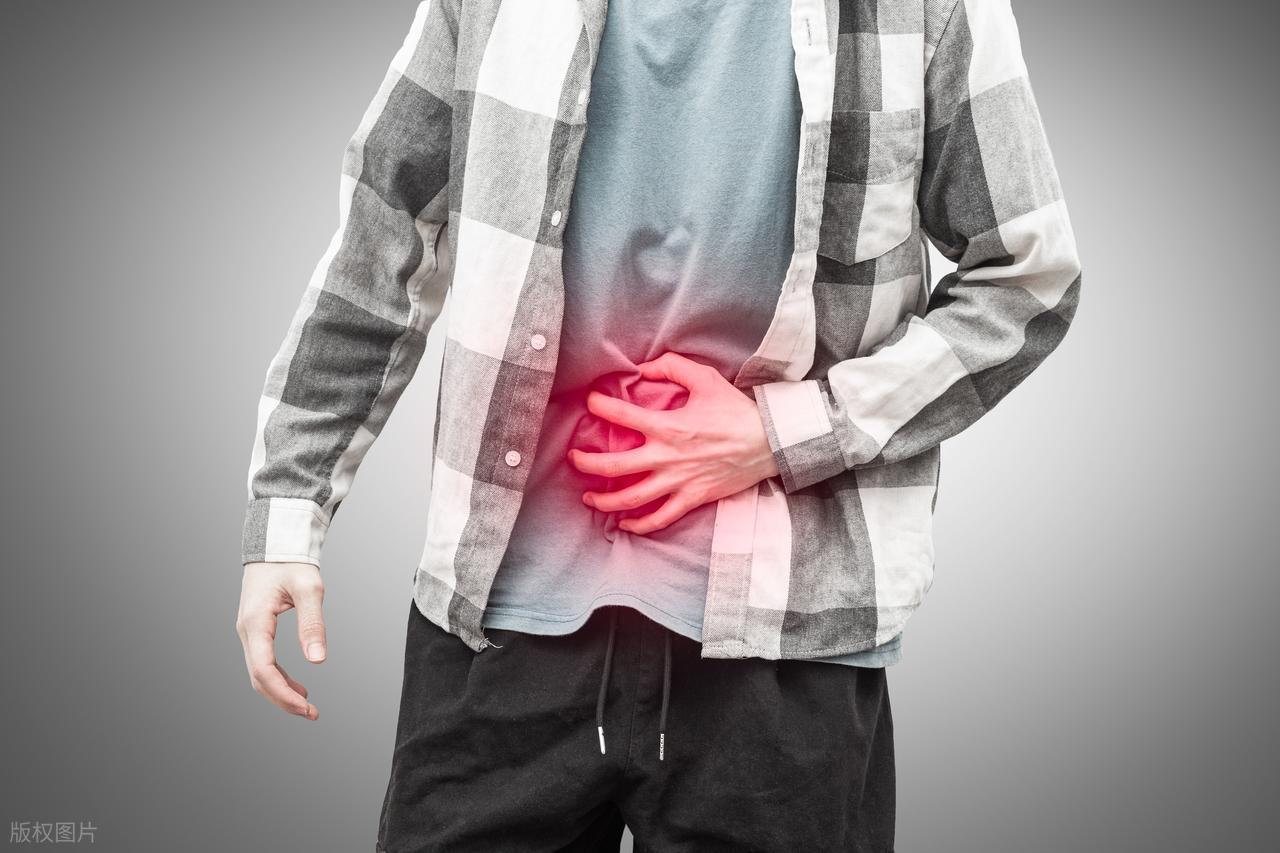 白度大便来血是什么原因_便血暗红结肠癌溃疡性结肠炎_便血颜色鲜红痔疮肛裂