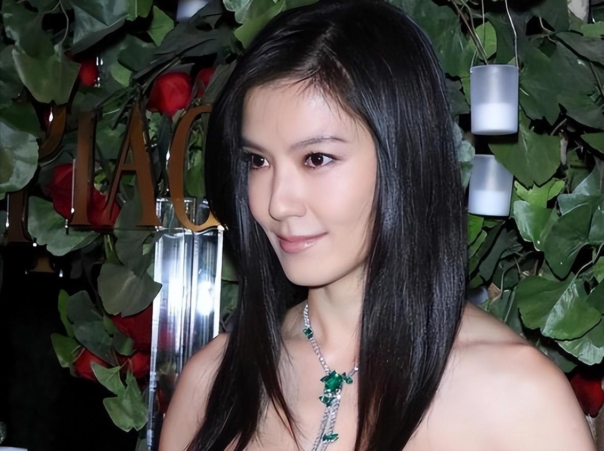 林熙蕾 演艺生涯 事业经历_林熙蕾全身照片